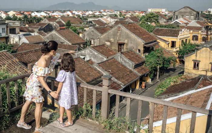 Article Image for How Communities Worldwide Are Embracing Sustainable Living