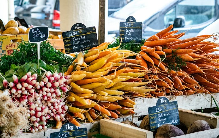 Article Image for How France Is Leading with Legislation to Curb Food Waste
