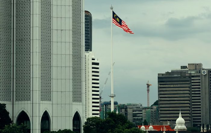 Article Image for How to Balance Economic Growth with Environmental Protection in Malaysia